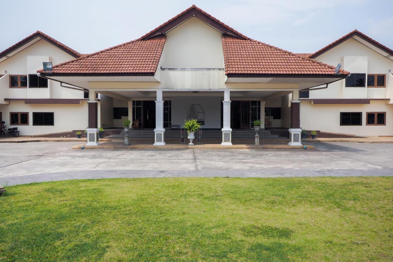 Oyo 859 Golden Land Hotel Chiang Rai Eksteriør bilde