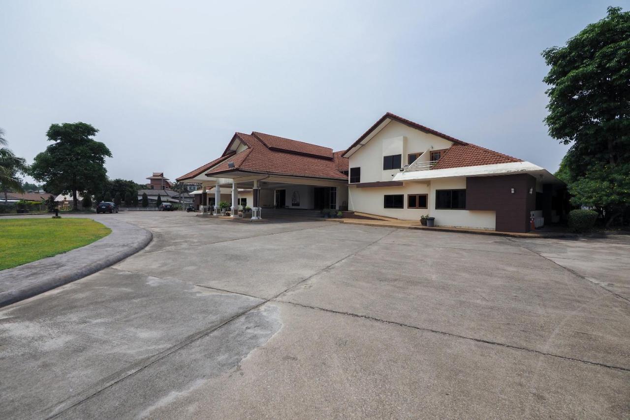 Oyo 859 Golden Land Hotel Chiang Rai Eksteriør bilde